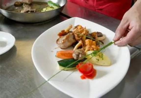 Bild: Tiroler Weingenuss und Herbst Kulinarik mit "Guide Michelin" Auszeichnung