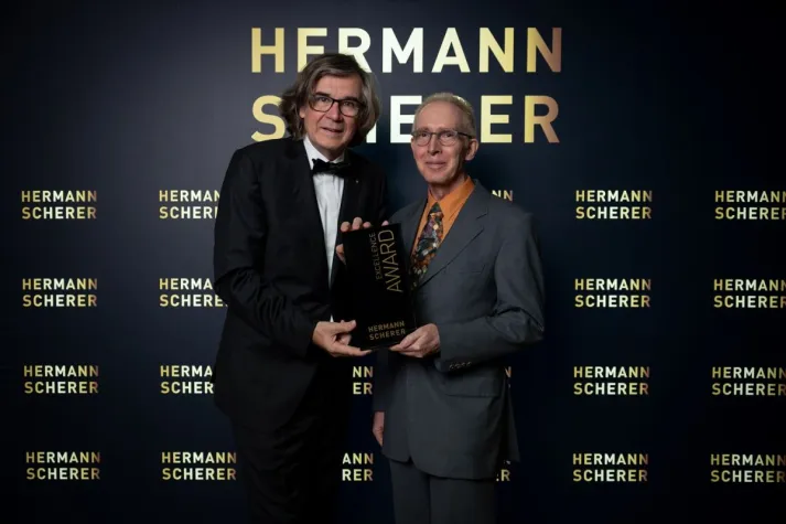 Kölner Präventivmediziner erfolgreich beim 17. internationalen Speakerslam in Mastershausen Bild: Kölner Präventivmediziner erfolgreich beim 17. internationalen Speakerslam in Mastershausen