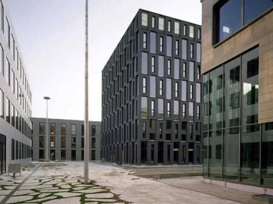 Bild: Neuer Name und neue Investoren: CERTINA IT AG übernimmt Münchner Luft- und Raumfahrtzulieferer