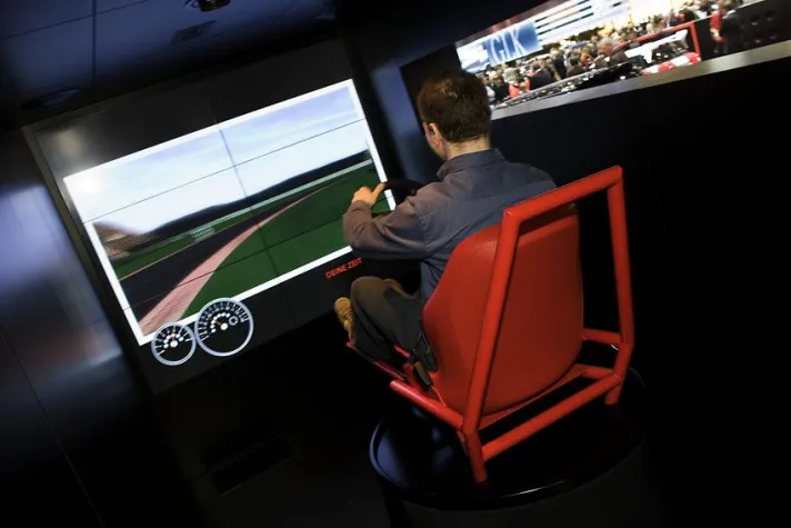 Bild: MINI Fahrspaß auf dem Internationalen Automobil-Salon