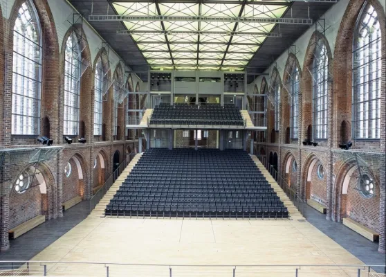 Bild: Preisträger mit schwedischem Naturstein