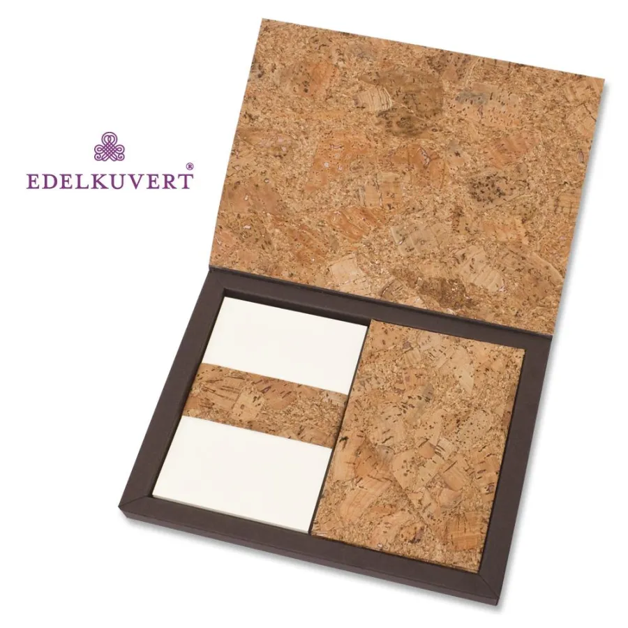»Suber« - die neue Geschenkkartenbox von EDELKUVERT® mit echtem Kork