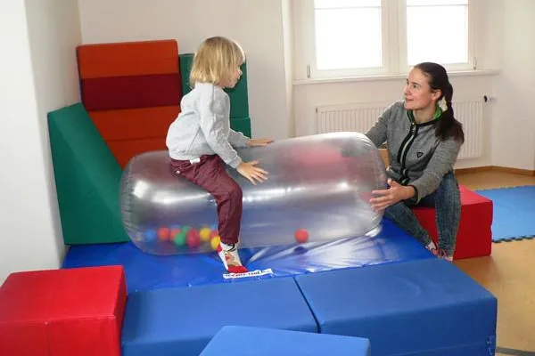 Bild: Kinder von klein auf gezielt fördern
