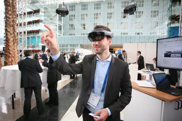 Bild: Virtual Reality und Augmented Reality sind die Zukunftstechnologien im technischen Kundendienst