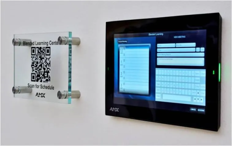 Bild: AMX Touch Panel Serie Modero-S überzeugt durch neue LEDs an der Vorderseite und neuen Montagemöglichkeiten