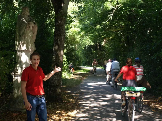 Bild: Antrag auf Beleuchtung der Behringstraße stattgegeben!