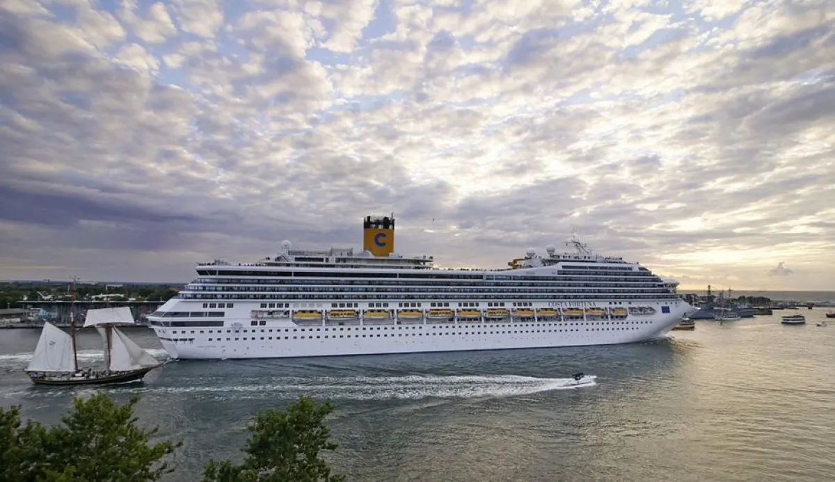 Costa Fortuna auf der 23. Rostocker Hanse Sail