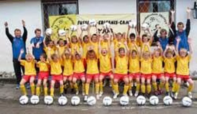Bild: Internationale Sprachcamps für junge Kicker in den Sommerferien