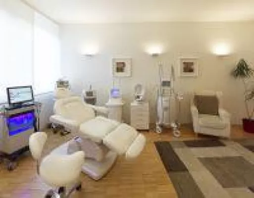 Mesohair - Nebenwirkungsarme Hilfe bei Haarausfall Bild: Mesohair - Nebenwirkungsarme Hilfe bei Haarausfall