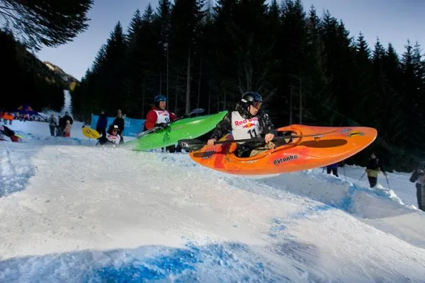 Bild: Zweite offizielle Snowkajak WM am 2.2.2008 in Lienz/Austria