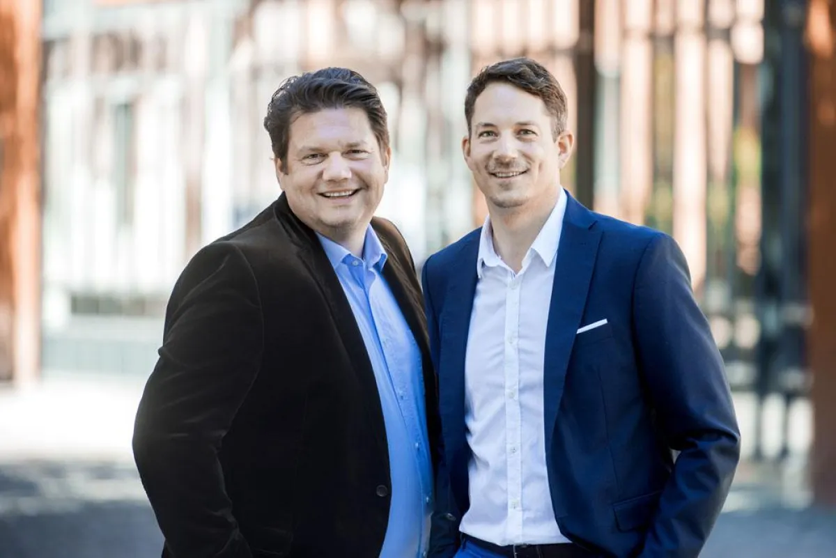 Volker Weitkamp 46 (l) GF Kreation & Beratung, Lars Kleuckling (r) 40 GF Finanzen & Strategie