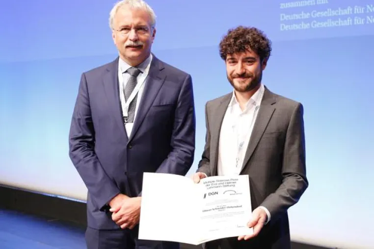Nachwuchswissenschaftler mit Multiple Sklerose Preis ausgezeichnet Bild: Nachwuchswissenschaftler mit Multiple Sklerose Preis ausgezeichnet