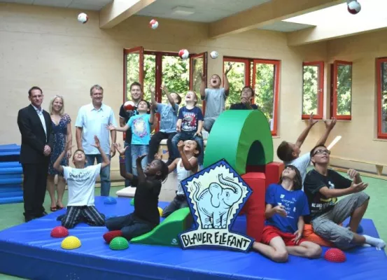 Bild: Neue Spiel- und Sportgeräte für Kinderschutzbund Mainz