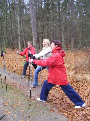 Bild: Damenwahl in Graal-Müritz