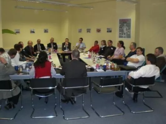 Bild: Informationsveranstaltung zur Gründung eines Netzwerkes für junge Unternehmen