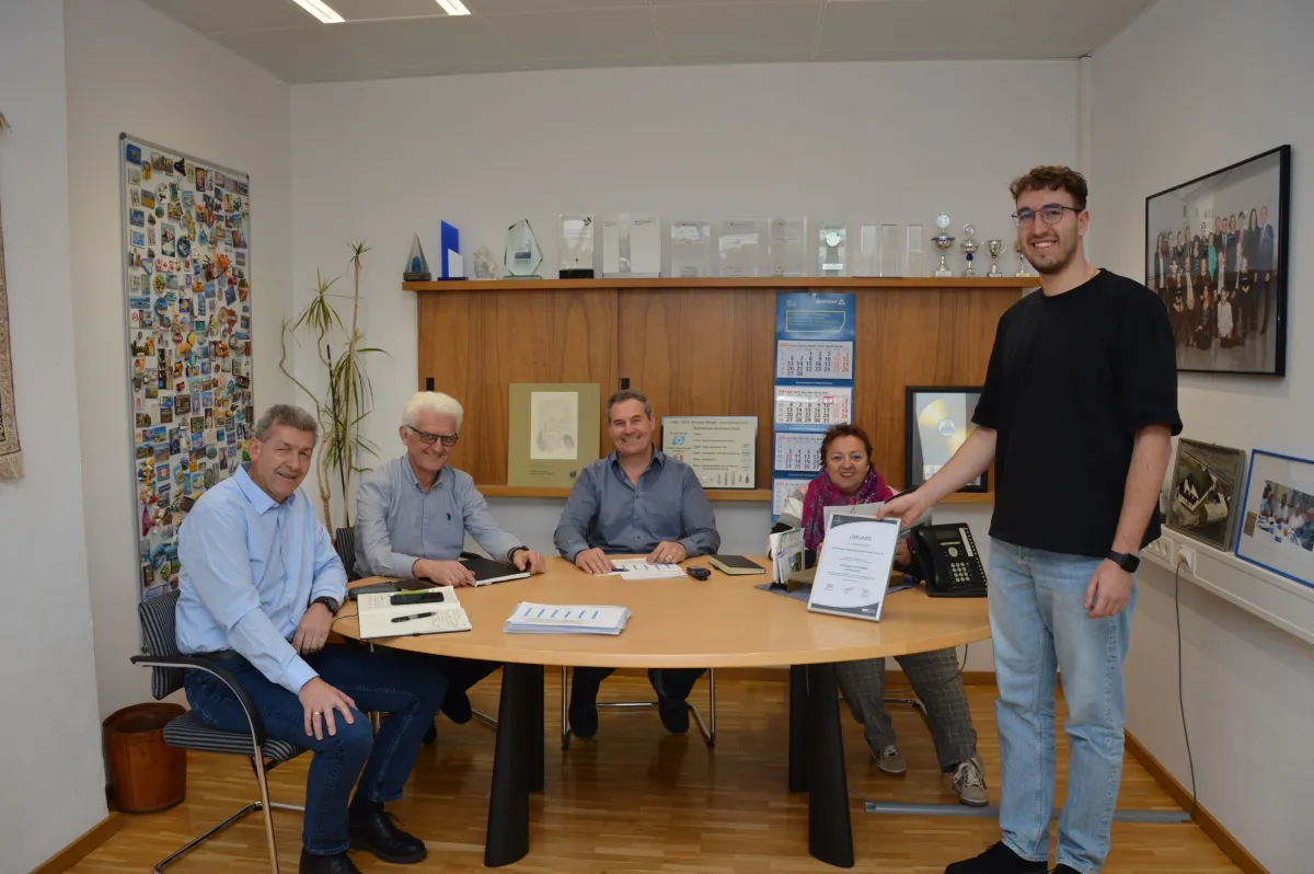 Berger Firmengruppe ausgezeichnet: F. Lenhart/V. Lehl/P. Steiner/K. Berger-Haggenmiller/T. Stadler (© Berger Firmengruppe)