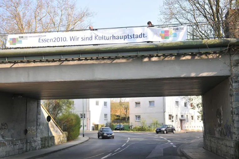 Bild: Aufsehenerregende Banneraktion für die Ruhr.2010