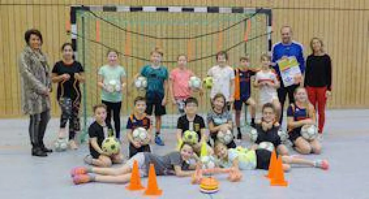 RAMPF hat den Kinderfußballtag an der Grundschule Wangen unterstützt.