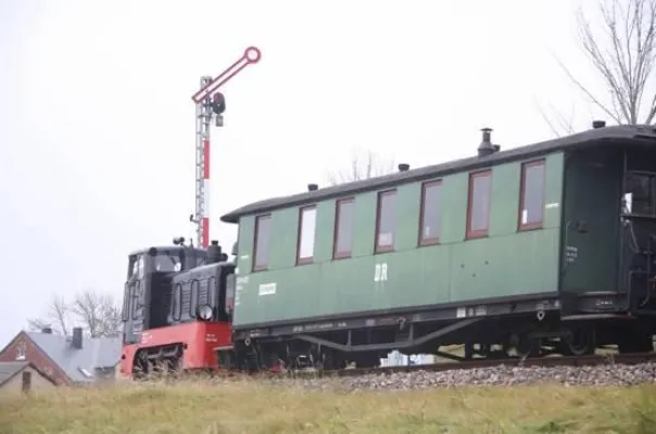Bild: Museumsbahn Schönheide stellt Signal auf „Fahrt Frei“ für das Festjahr 2011