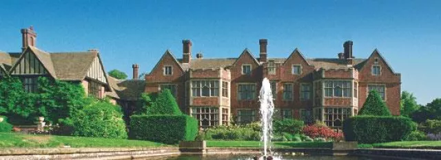 Bild: In Deutschland arbeiten, in England studieren - mit dem Intensiv-MBA der University of Bedfordshire