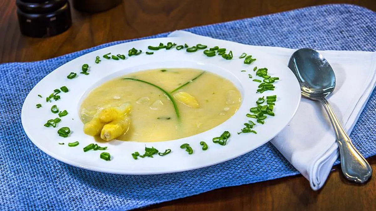 Feine Spargelsuppe ©Landgemachtes