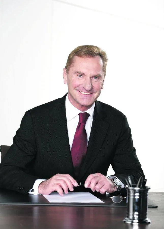 Dr. Josef L. Kastenberger, Firmeninhaber und Geschäftsführer der JK Wohnbau GmbH