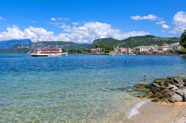 Bild: Draghi öffnet Italien - Bardolino am Gardasee ist bereit. 