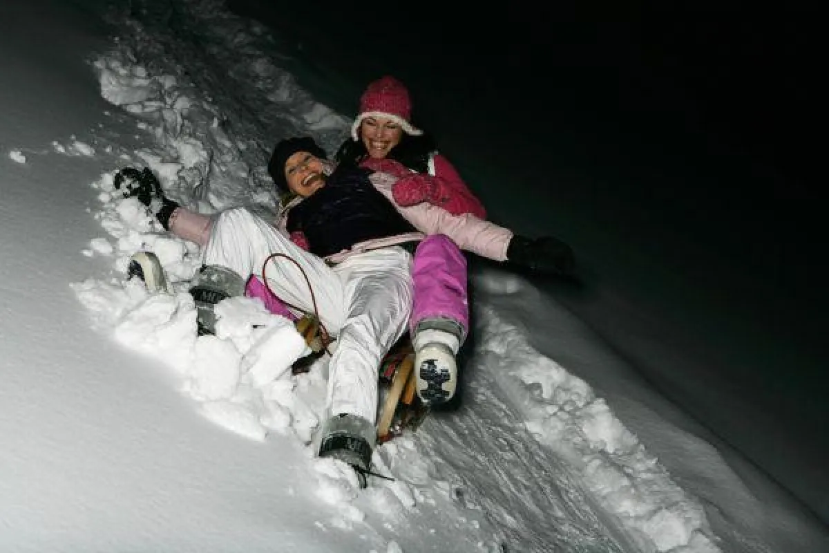 Nächtliche Schlittenpartie. Bildnachweis: Tourismusinformation Wildschönau