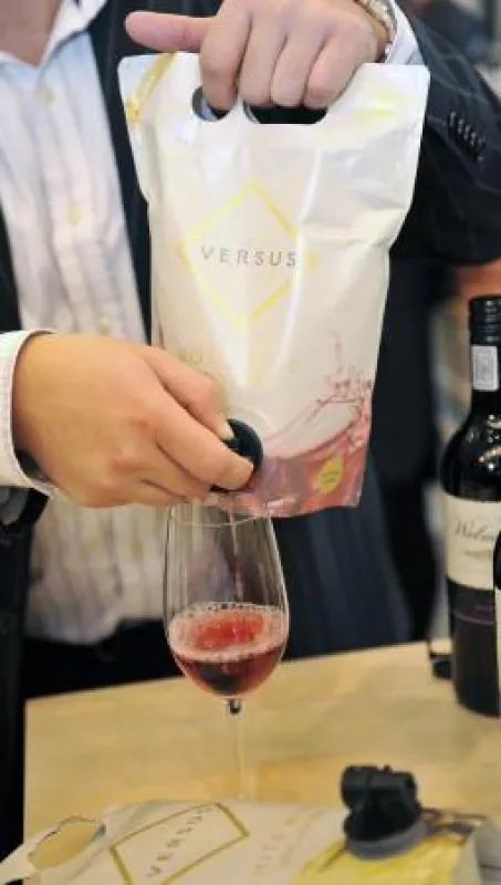 Wein aus der Tüte ist die ideale Lösung für den Genuss unterwegs