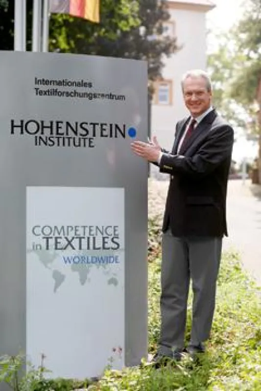 Die 1946 gegründeten Institute werden in dritter Generation von Prof. Dr. Stefan Mecheels geleitet.