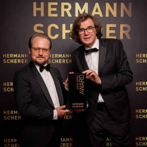 Bild: Bischberger holt Excellence Award beim International Speaker Slam