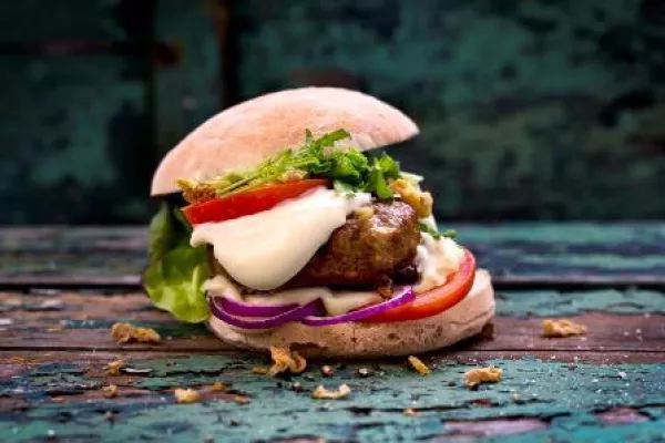 Bild: Internorga: Unilever Food Solutions präsentiert Street Food Around the World mit Hellmann‘s