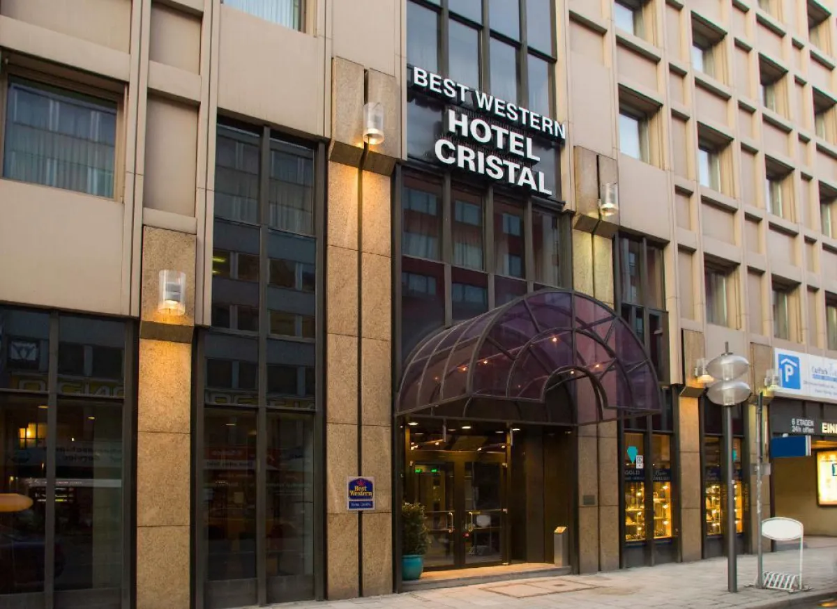 Hotel-Cristal München Eingang