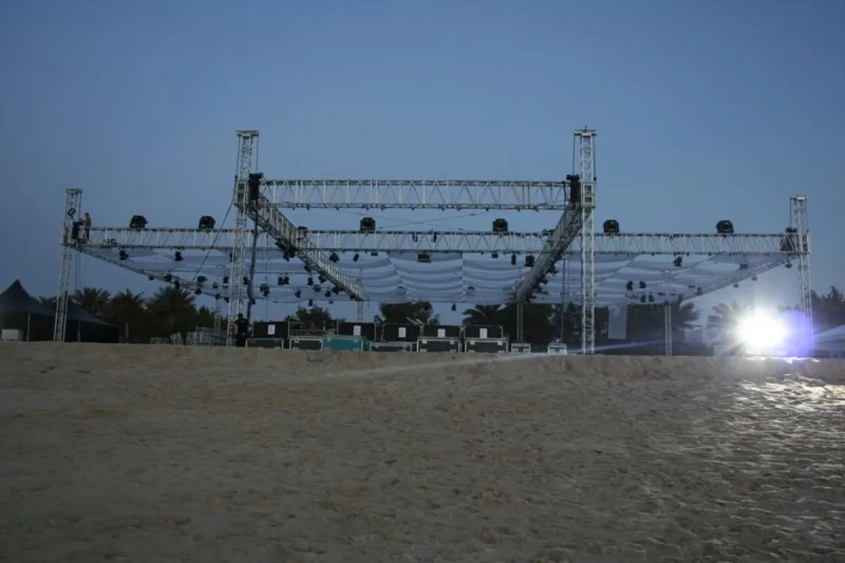 Schwerlastraverse im Einsatz