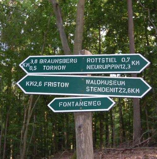 Sommerfrische ohne Bombenlärm – Radwandern im Fontaneland Bild: Sommerfrische ohne Bombenlärm – Radwandern im Fontaneland