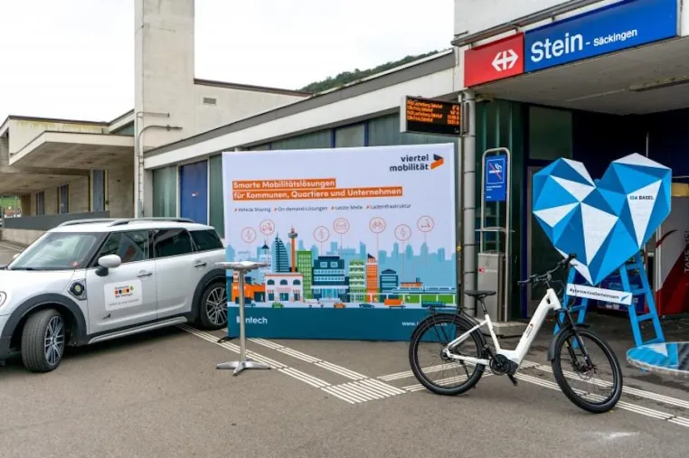 Bild: Startschuss für multinationales Mobilitätsangebot