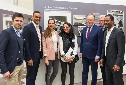 Bundes-Fotoausstellung „VorBILDER“ macht Station in Hannover Bild: Bundes-Fotoausstellung „VorBILDER“ macht Station in Hannover