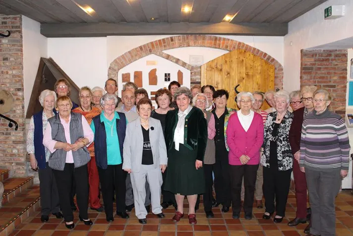 Dittchenlerchen: Blumenstrauß zum „20sten“ Bild: Dittchenlerchen: Blumenstrauß zum „20sten“