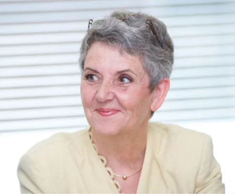 Bild: Johanna Füllgraf neue Leiterin Personalmarketing der KÖNIGSTEINER Creative