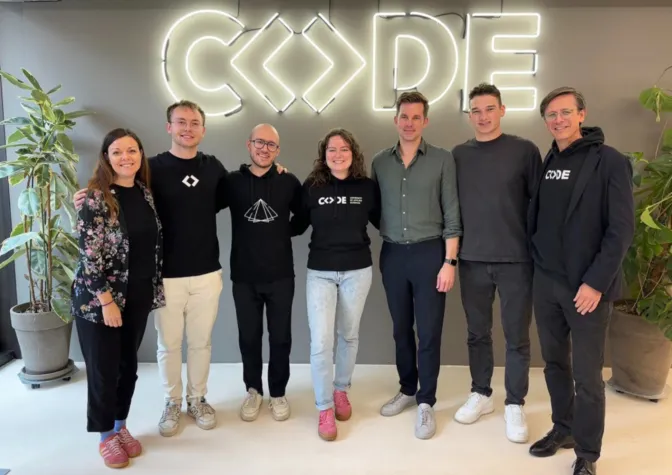 Talent-Investor EWOR und CODE University of Applied Sciences fördern gemeinsam außergewöhnliche Gründer Bild: Talent-Investor EWOR und CODE University of Applied Sciences fördern gemeinsam außergewöhnliche Gründer