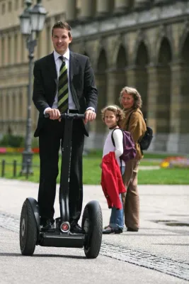 Bild: Segway in München - Touren mit einachsigem Elektroroller gefragt