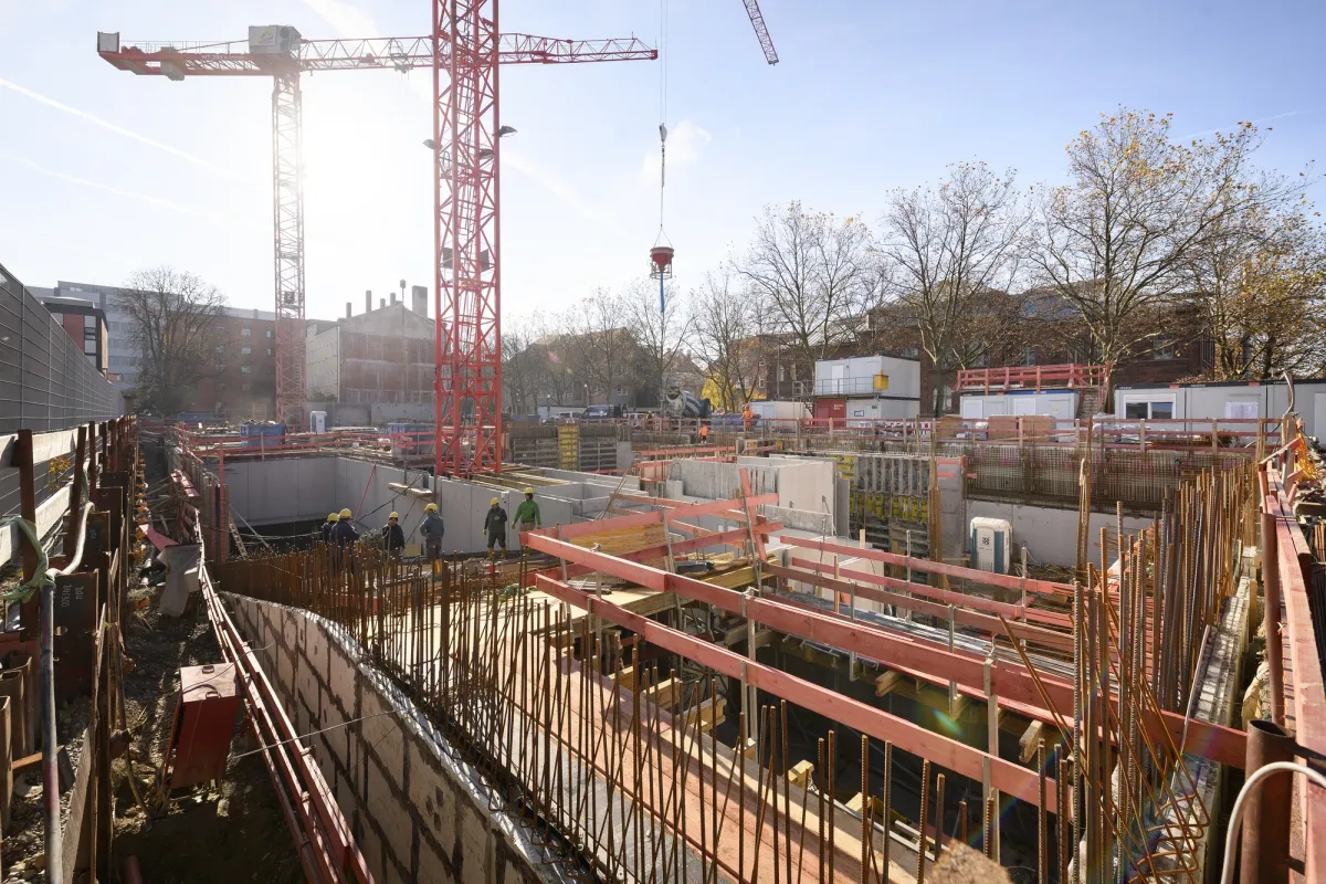 Das Wohnbauprojekt Van B wächst: In nur dreieinhalb Wochen pro Etage wird der Rohbau errichtet. (© Bauwerk)