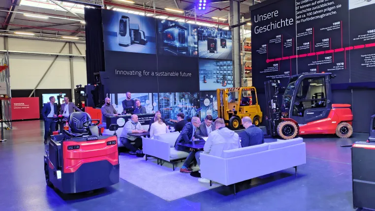 Bild: Toyota Material Handling stärkt Kundennähe mit Open-House-Format in Isernhagen