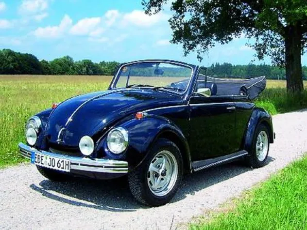 Bild: Im Oldtimer durch die fränkische Schweiz