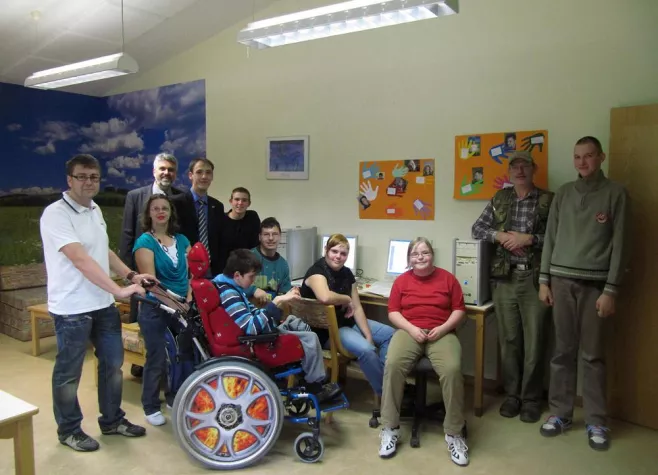 Hochschule Harz übergibt Technik an Förderschule für Geistigbehinderte Bild: Hochschule Harz übergibt Technik an Förderschule für Geistigbehinderte