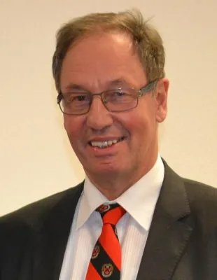 Bild: UNI-Studienanfänger: Bleiben, wechseln oder abbrechen? - HdWM Mannheim mit Alternativen zu MINT-Fächern