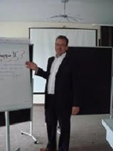 Trainerausbildung - Zusatzqualifikation für Fachkräfte Bild: Trainerausbildung - Zusatzqualifikation für Fachkräfte