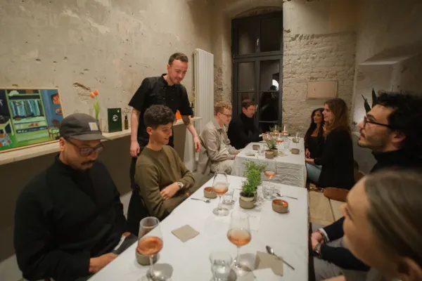 Launch-Brunch mit Nosh Food & Wine x Paul Peifer am 27. Juli in Berlin Bild: Launch-Brunch mit Nosh Food & Wine x Paul Peifer am 27. Juli in Berlin