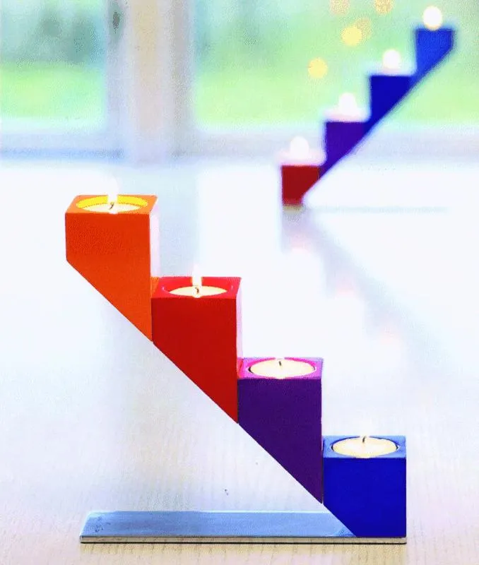 Der neue Kerzenhalter Lighting Stairs ist ein Stück Raumkunst