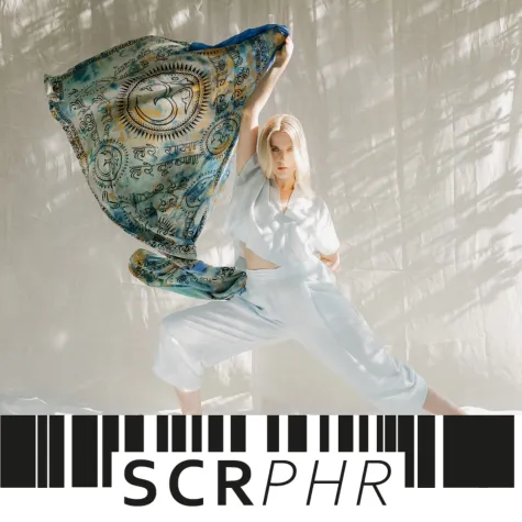 Neues Premiumlabel "SCARPHIRE" Schals startet im August 2023 Bild: Neues Premiumlabel "SCARPHIRE" Schals startet im August 2023